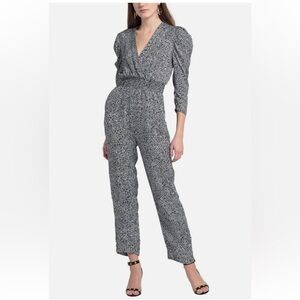 Maje Womens Pomela Animal Print
Jumpsuit  and White Jumpsuit Sz 4/34 or Small
